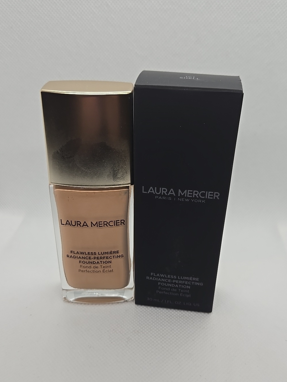 Laura Mercier Flawless Lumière Radiance-Perfecting Foundation - 1C1 Shell